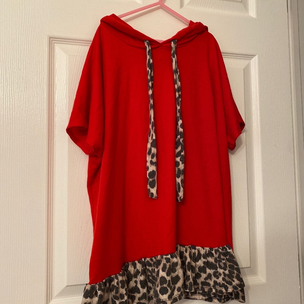 Hemish hooded shirt